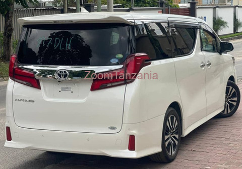 Toyota Alphard Hybrid New model - 4/4