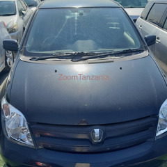 Toyota IST