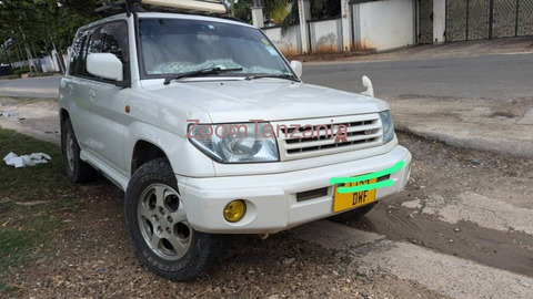 Pajero  GDi.           2004