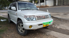 Pajero  GDi.           2004