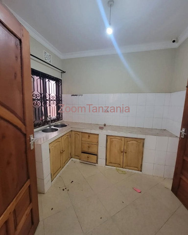 3BEDROOM HOUSE FOR RENT IN SAKINA ARUSHA-TANZANIA - 2/6