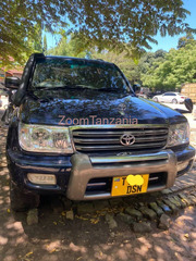 Landcruiser. Ihdt.      2003
