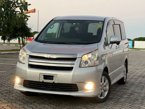 Noah new model nzuri tshs:22,500,000/= - 2/4