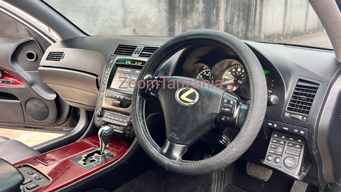 Lexus.       2005 - 3/4
