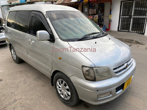 Noah. Sr40.       2000 - 4/5