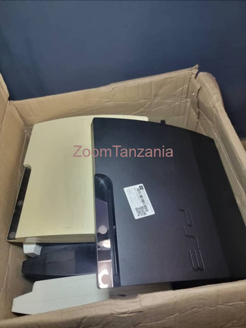 Sony Playstation 3 slim - 1/4
