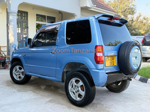 Pajero mini.         2005 - 4/6