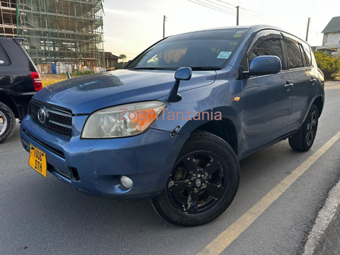 TOYOTA RAV4 MISS TANZANIA - 2/6