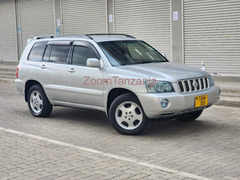 Toyota Kluger 2002