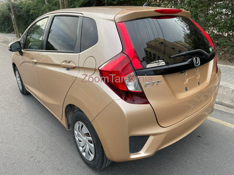Honda Fit 2013 - 3/6