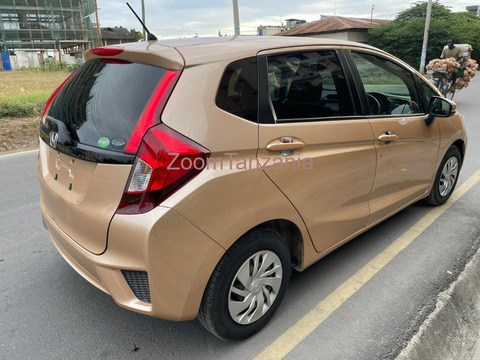 Honda Fit 2013 - 4/6