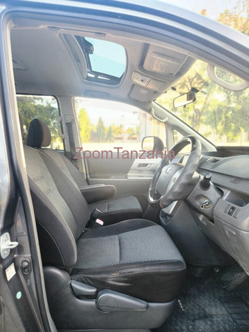 Toyota Noah 2008 - 6/6
