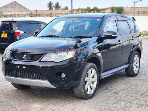 MITSUBISHI OUTLANDER - 3/6