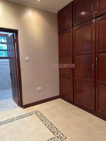 3 Bedrooms House For Rent in Masaki Dar es Salaam - 4/6