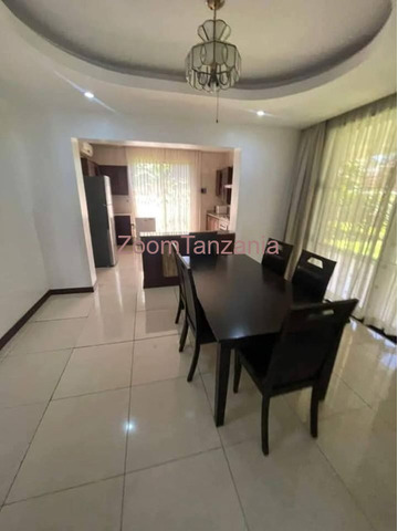 Four Bedroom Villa For Rent in Oyster Bay - 1/6