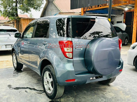 2007 Toyota Rush - 3/6