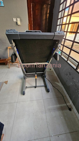 Volcan Treadmill 130kg - 3/6