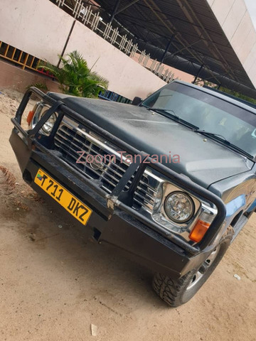 2005 Nissan Patrol TD42 Blue Color - 2/6