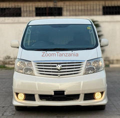 2004 Toyota Alphard White Color