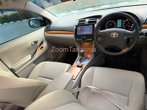 2009 Toyota Premio Silver Color - 4/6