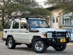 2018 Toyota Land Cruiser LX White Color