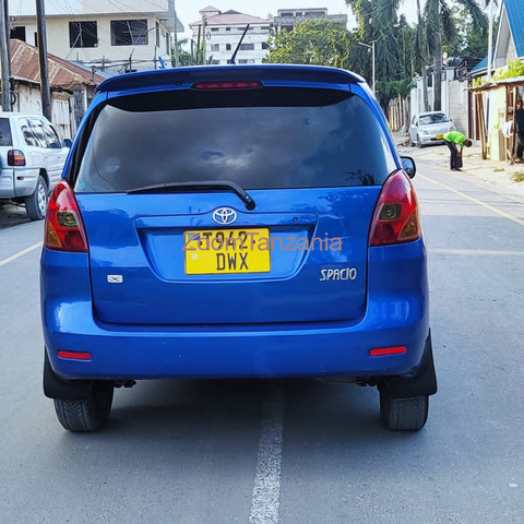 2002 Toyota Corolla Spacio Blue Color - 2/6