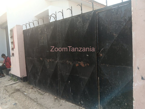 Geti Used Linauzwa Kinondoni, Mkwajuni
