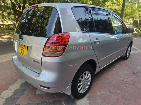 Toyota Corolla Spacio 2003 Gray Color - 2/6