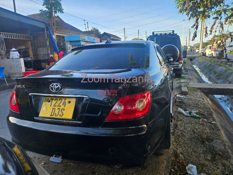 2005 Toyota Mark X Black Color - 2/6