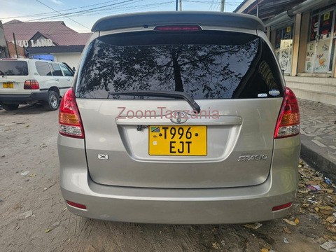 2003 Toyota Corolla Spacio Silver Color - 2/5