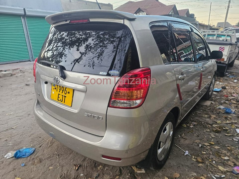2003 Toyota Corolla Spacio Silver Color - 3/5
