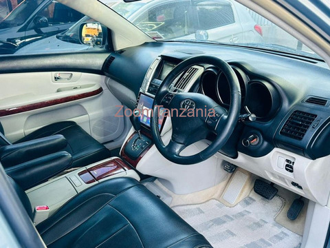 2006 Toyota Harrier Blue Color - 4/6