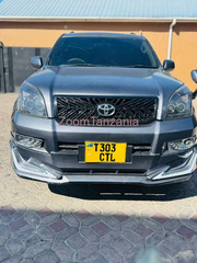 Toyota Land Cruiser Prado 2006 Rangi Nyeusi