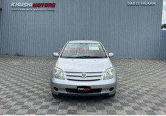 Toyota IST 2006 Rangi Sliver