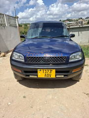 1998 Toyota RAV4 Blue Color