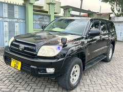 Toyota Hilux Surf 2005 Rangi Nyeusi