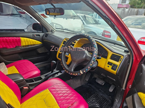 2002 Toyota Premio Red Color - 2/6