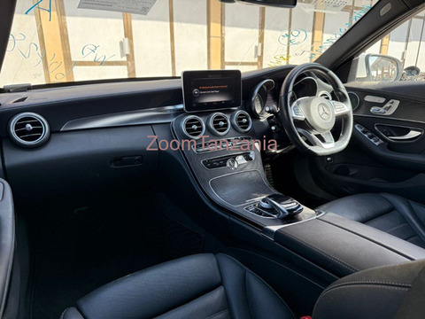 2015 Mercedes-Benz C200 White Color - 3/5