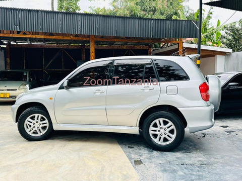 2003 Toyota RAV4 Kilitime Silver Color - 5/6