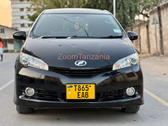 2009 Toyota Wish Black Color