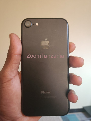 Apple iPhone 7 128GB - 2/4