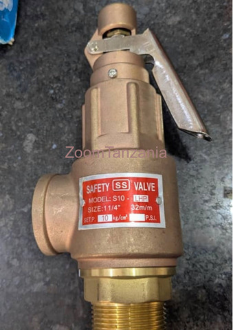 Safety Valve Size 1 1/4 inch, Pressure 10 Bar