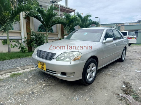 2003 Toyota Mark GX110 Silver Color - 4/6