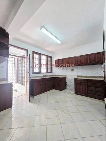 4 Bedrooms Stand Alone For Rent in Masaki - 3/5