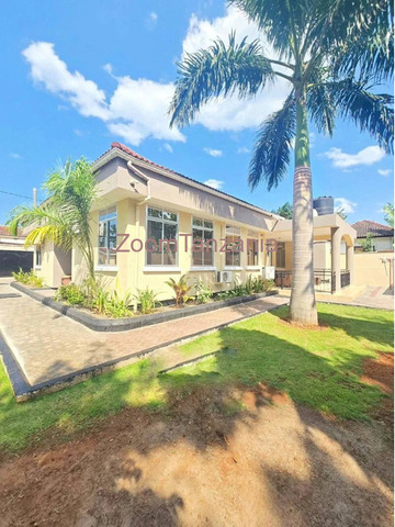 Nyumba ya Vyumba 4 Iliyopo Peke Yake Inapangishwa Masaki - 1/6