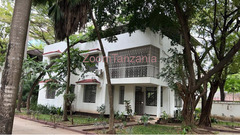 Villa Yenye Vyumba 4 Inapangishwa Masaki
