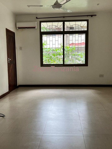 Villa Yenye Vyumba 4 Inapangishwa Masaki - 6/6
