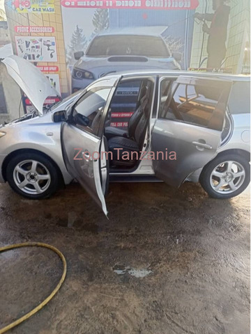2003 Toyota IST Silver Color - 4/6