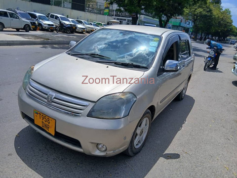 Toyota Raum 2005 Rangi Blue - 2/5