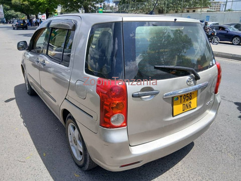 Toyota Raum 2005 Rangi Blue - 4/5